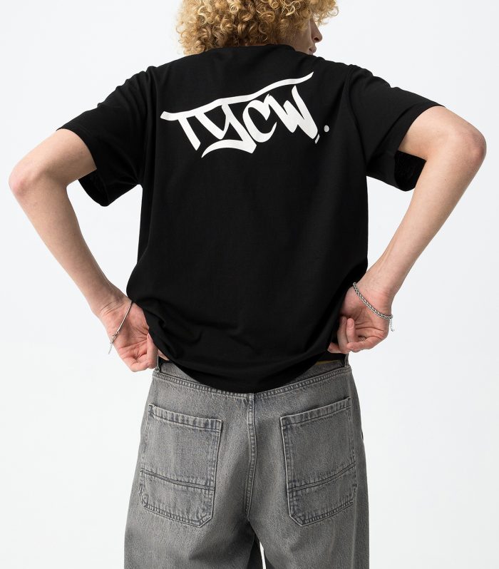 T-shirt street style