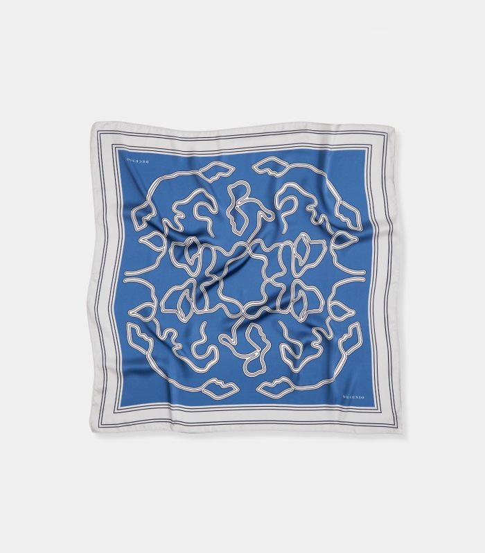 Lenço quadrado com estampado