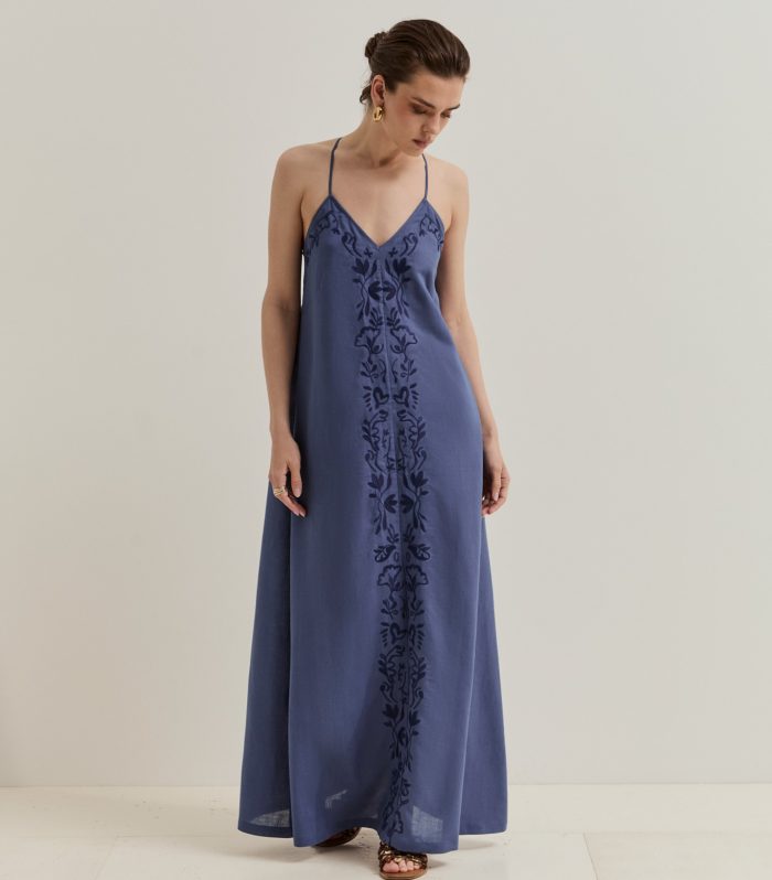 Vestido de alças em liocel e linho