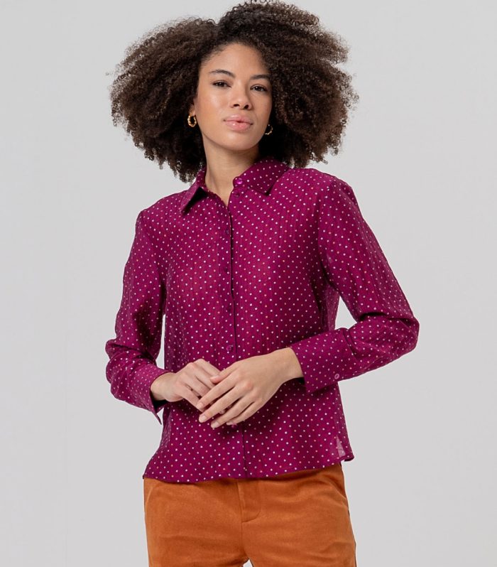 Camisa direita em lyocell com bolinhas